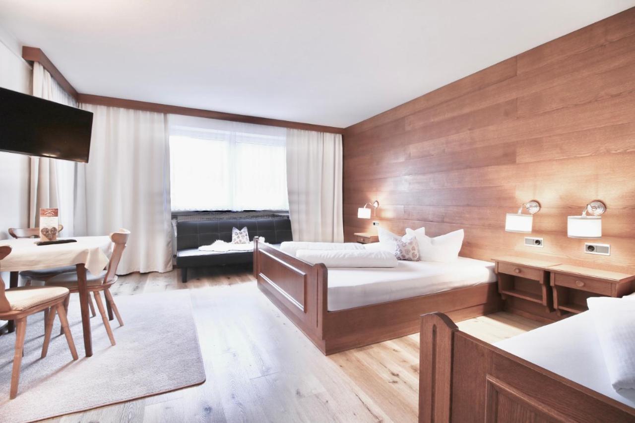 Alpenhaus Monte Hotel Нойщифт им Щубайтал Екстериор снимка