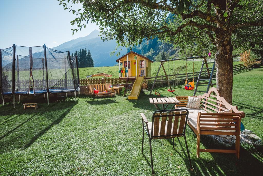 Alpenhaus Monte Hotel Нойщифт им Щубайтал Екстериор снимка