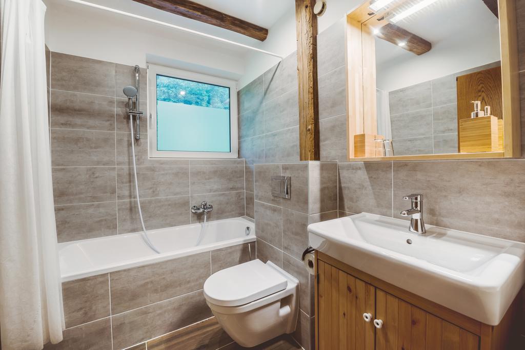 Alpenhaus Monte Hotel Нойщифт им Щубайтал Екстериор снимка